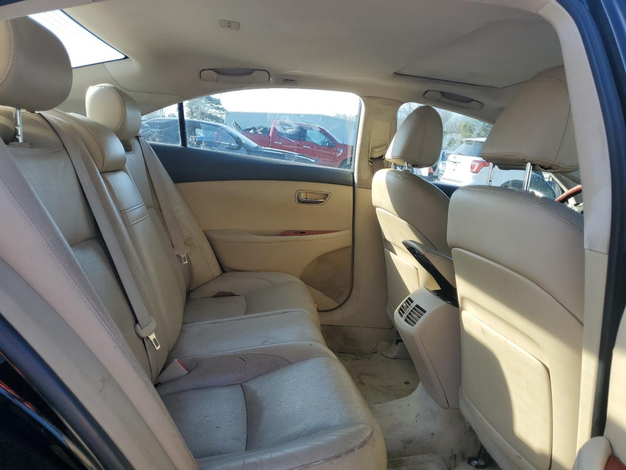 2009 Lexus ES - Image 10