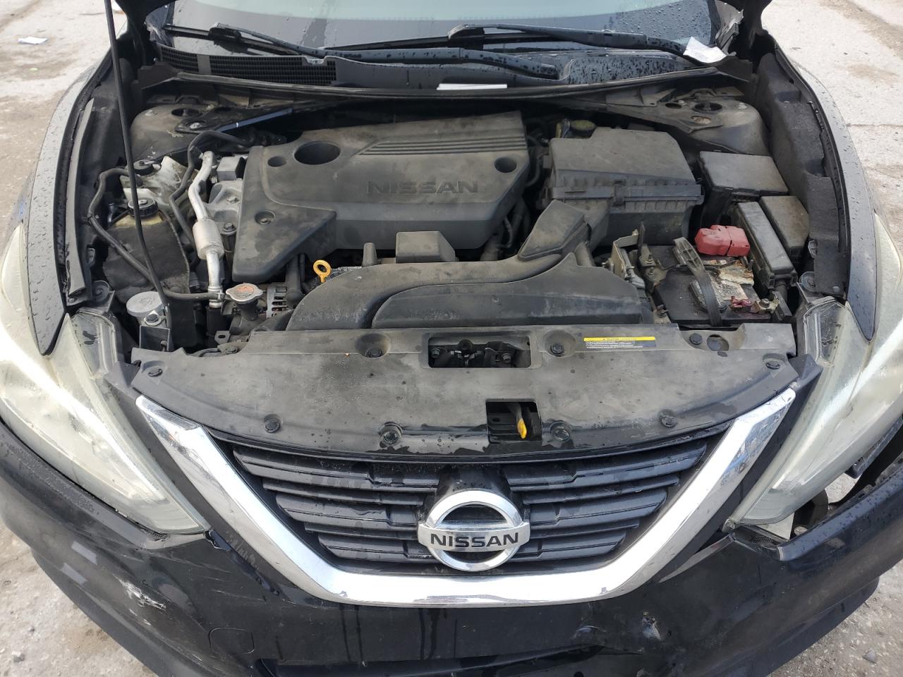 2017 Nissan Altima - Image 13