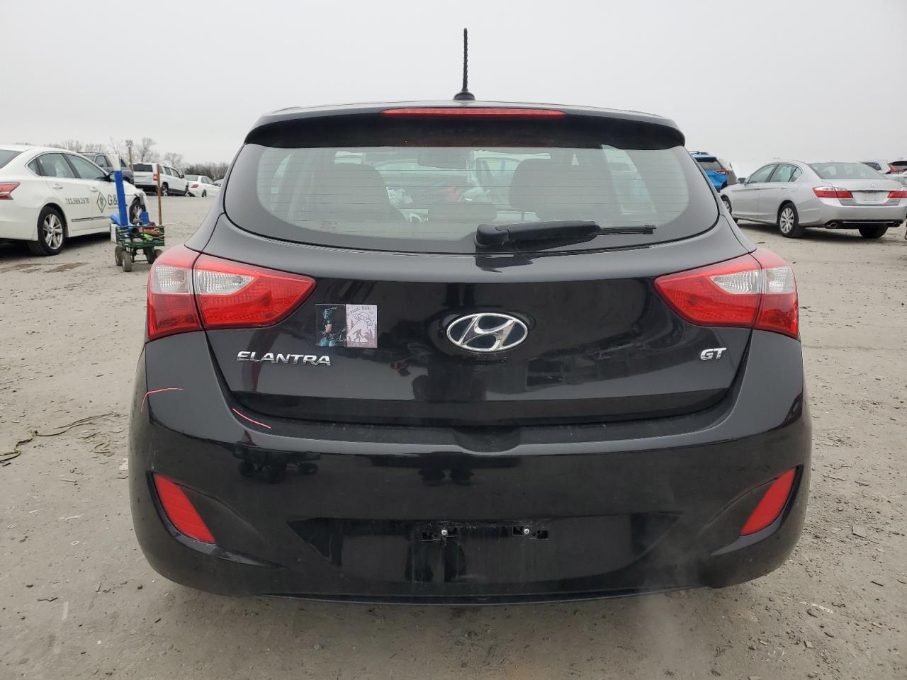 2014 Hyundai Elantra - Image 6