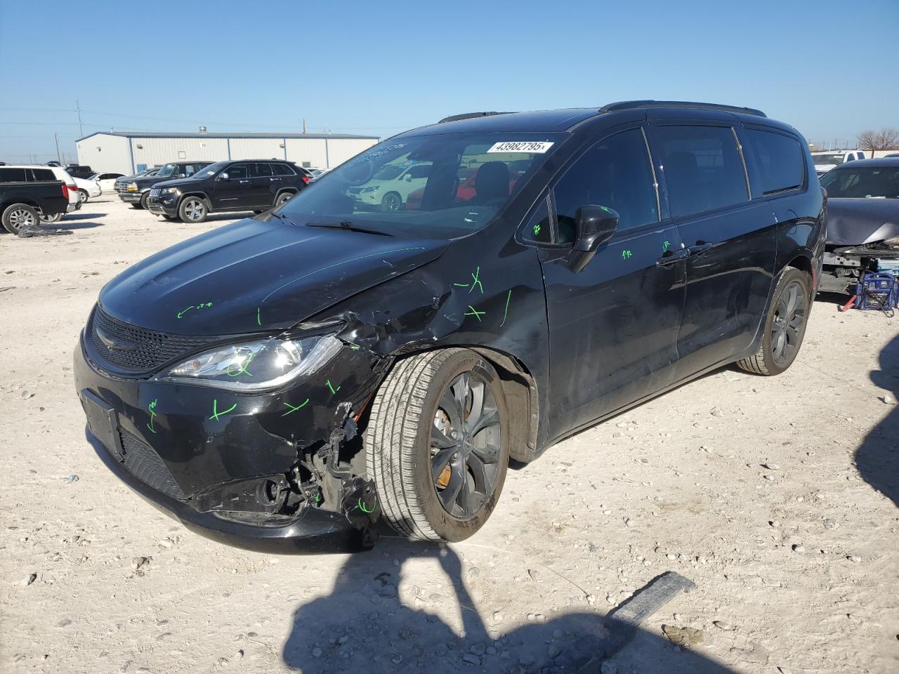 2020 Chrysler Pacifica - Image 1