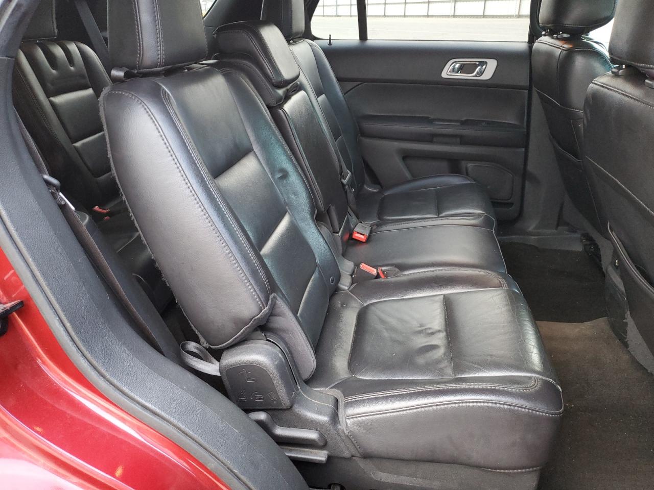2013 Ford Explorer - Image 12