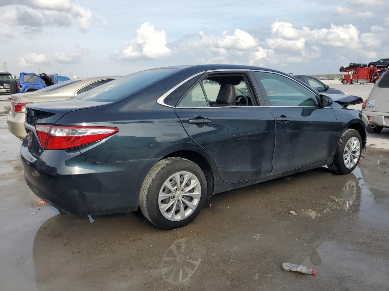 2015 Toyota Camry - Image 3