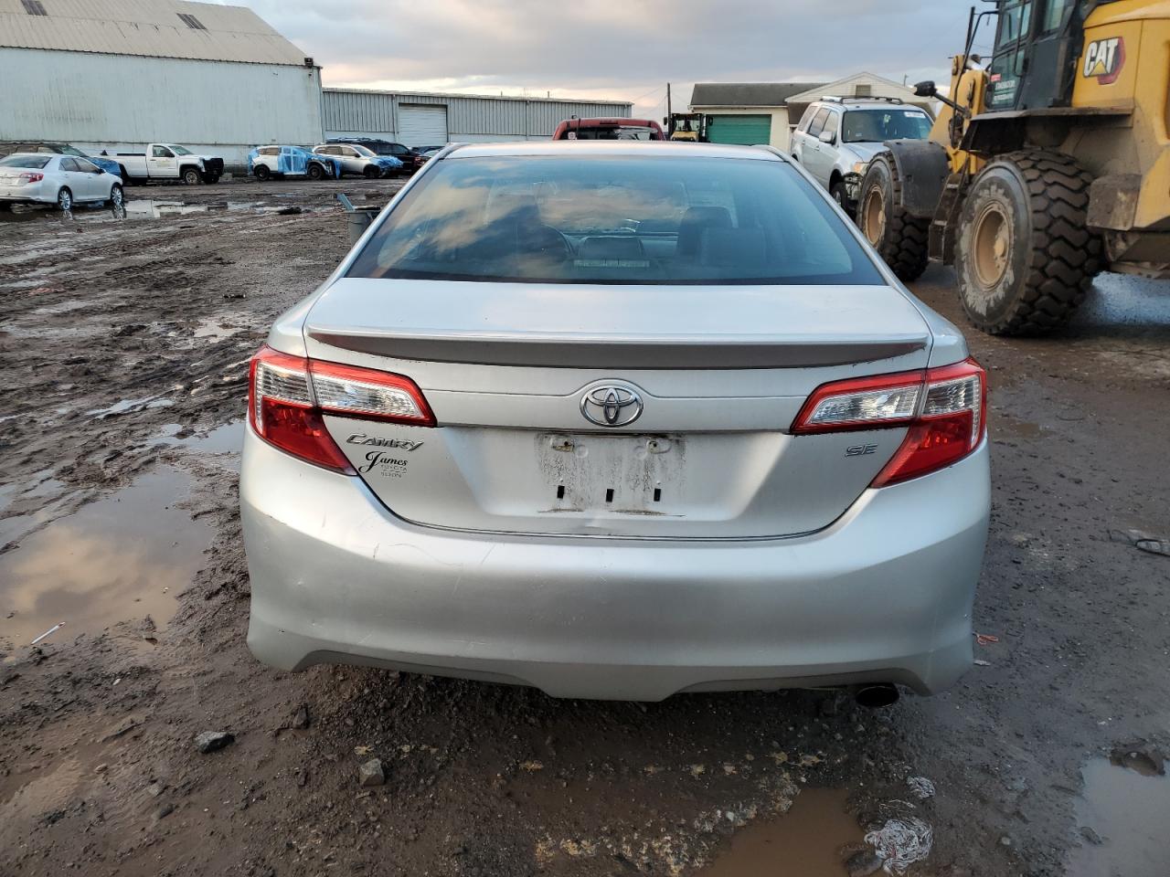 2012 Toyota Camry - Image 6