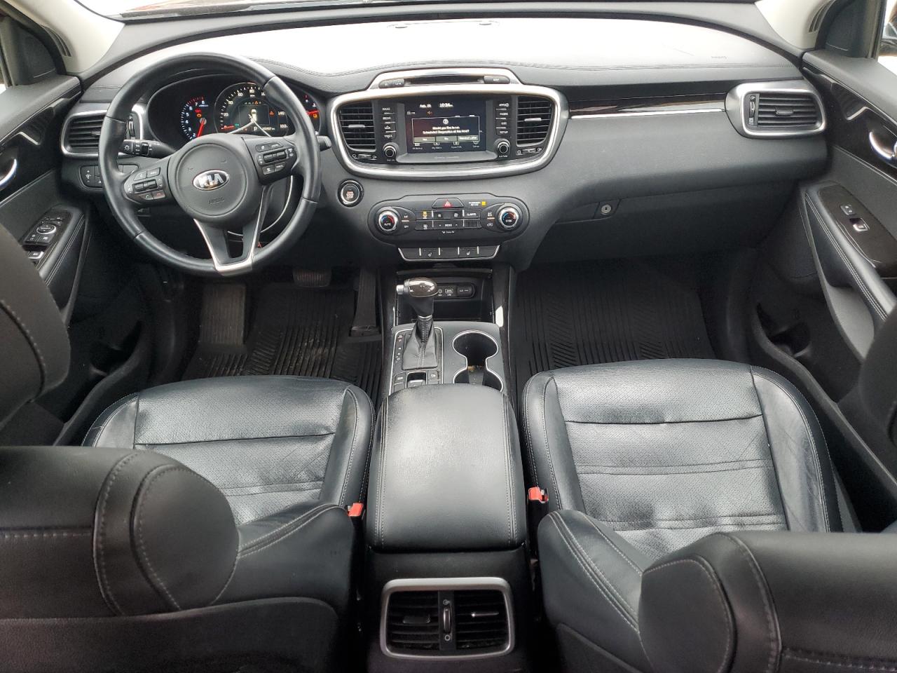 2017 Kia Sorento - Image 8