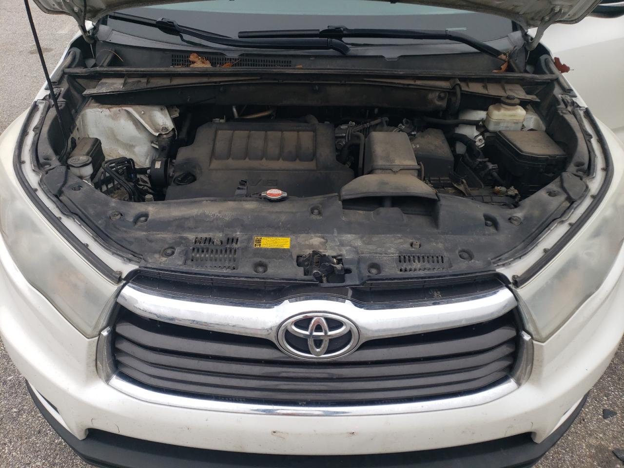 2016 Toyota Highlander - Image 13