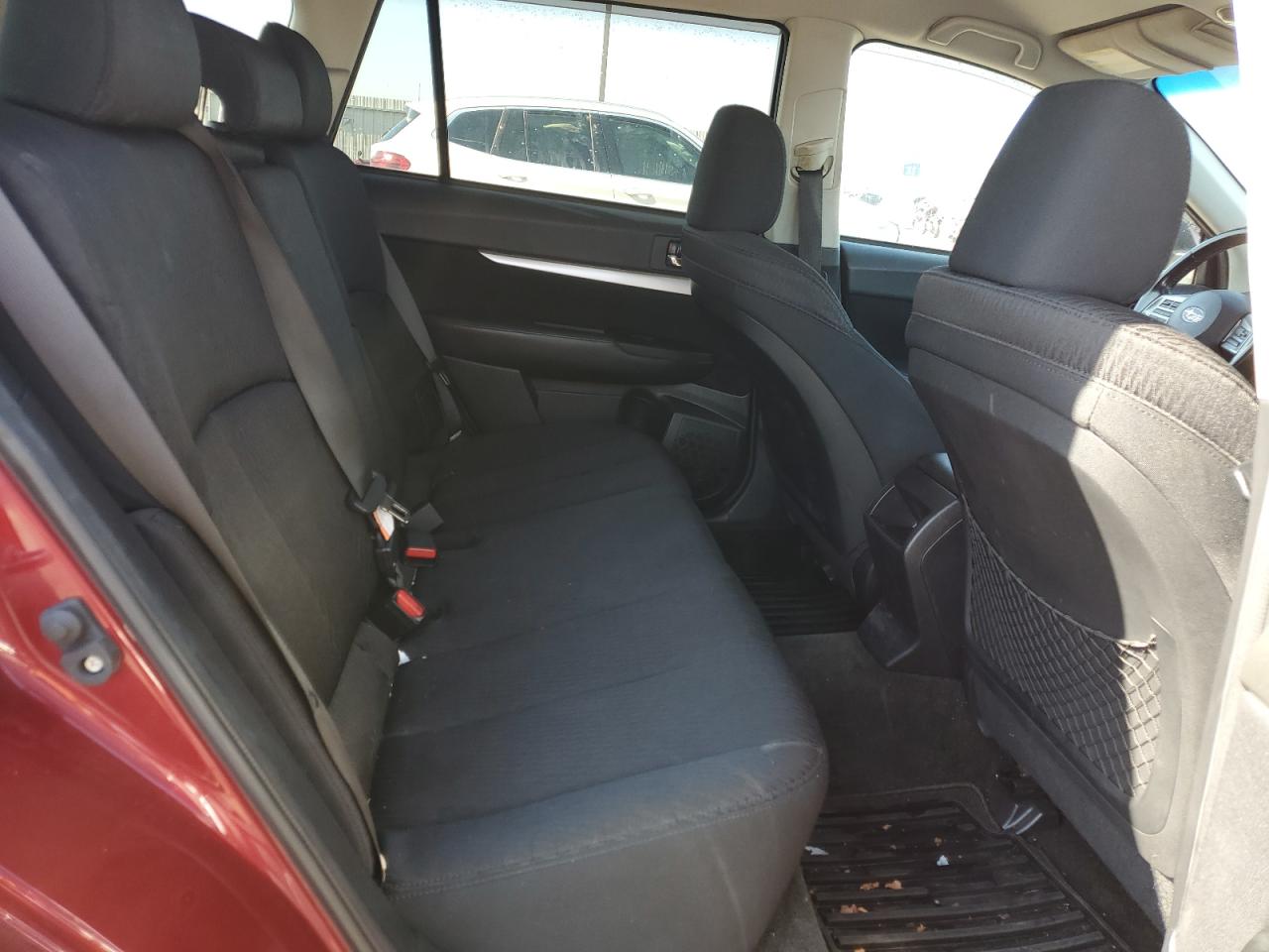 2012 Subaru Outback - Image 11
