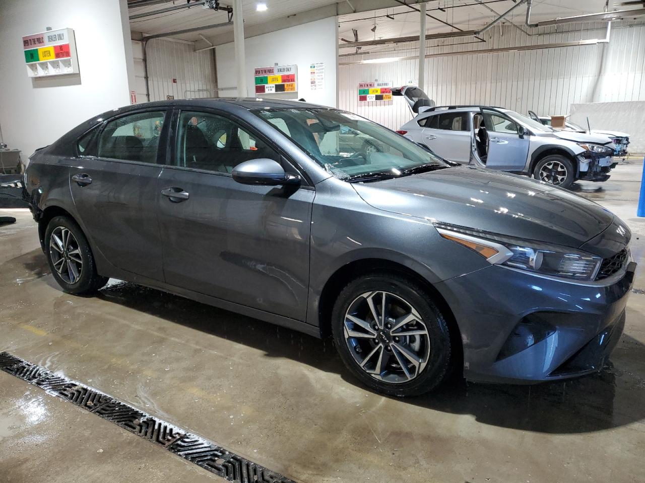 2024 Kia Forte - Image 4