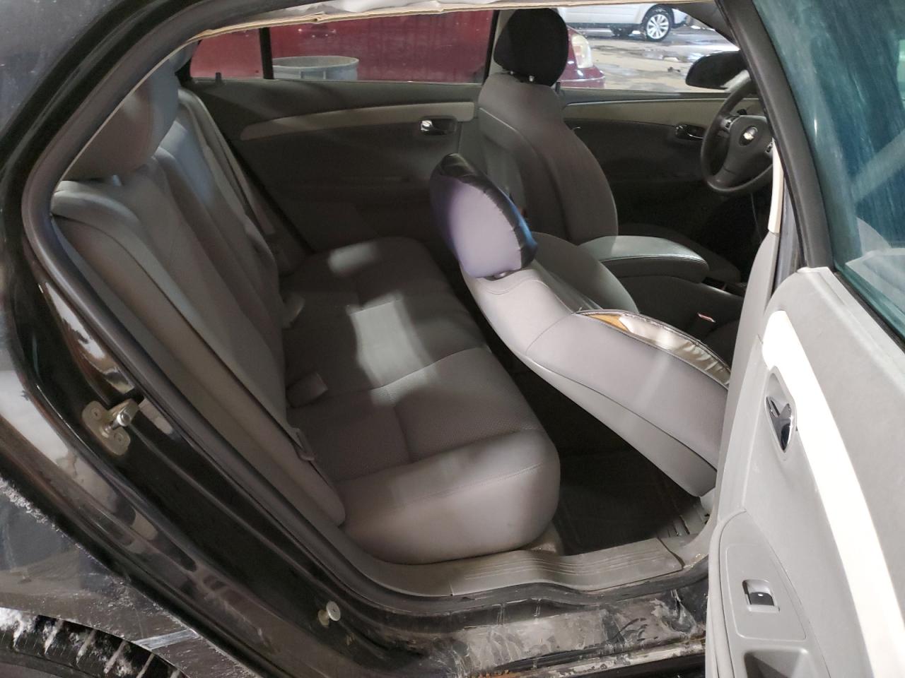 2010 Chevrolet Malibu - Image 10