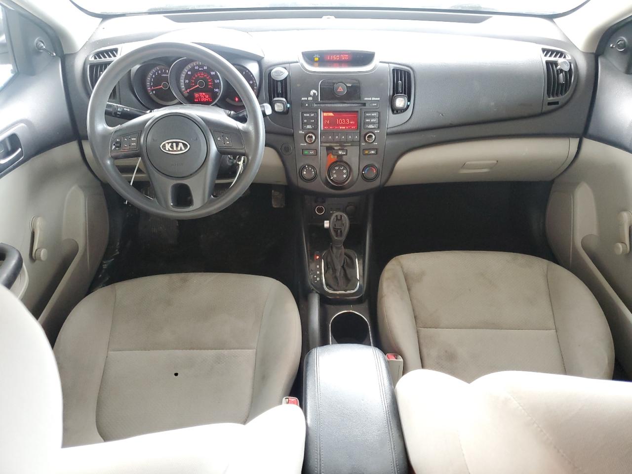 2012 Kia Forte - Image 8