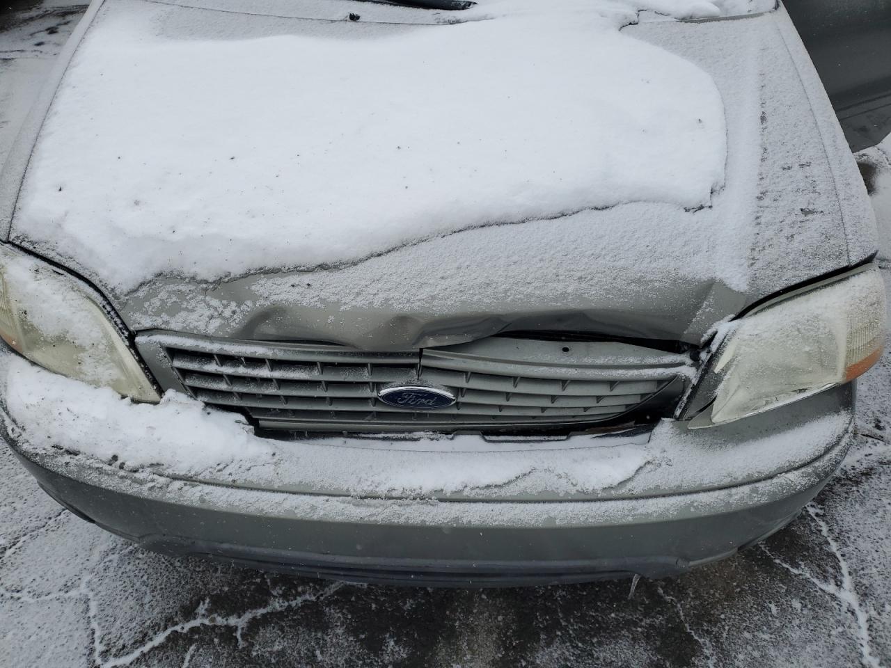 2003 Ford Windstar - Image 12