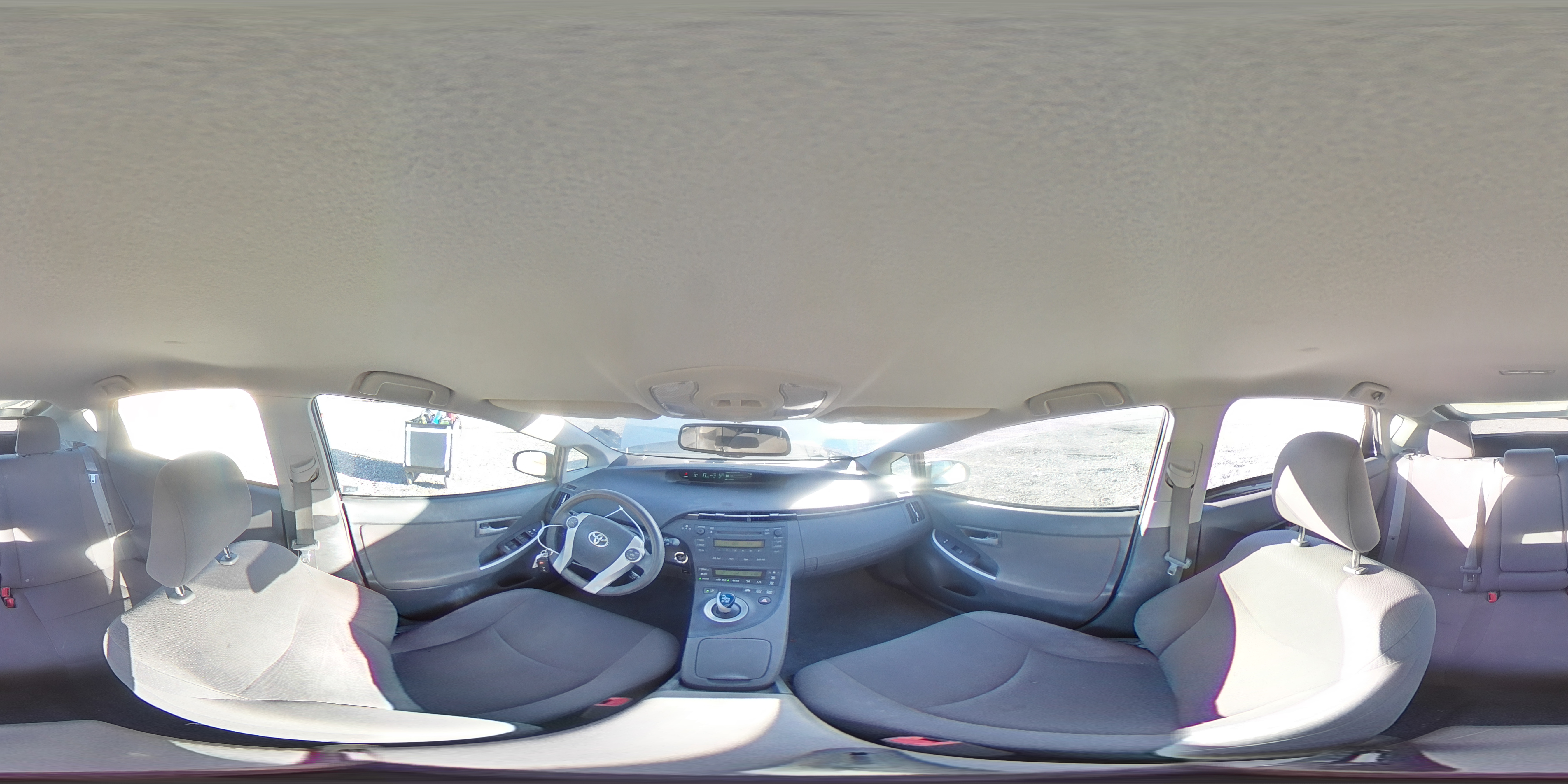 2011 Toyota Prius - Image 13