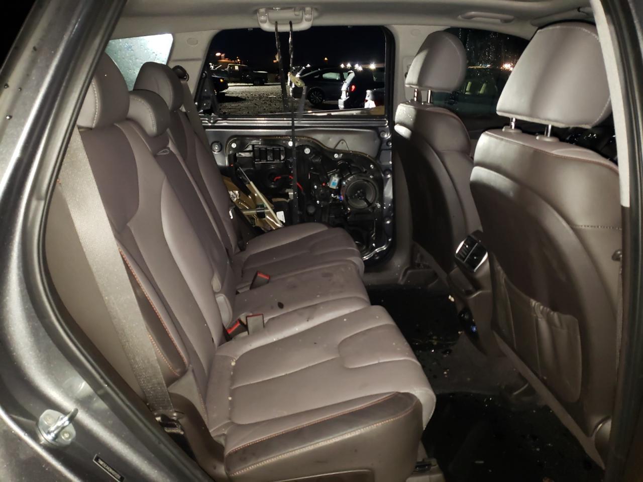 2019 Hyundai Santa Fe - Image 10