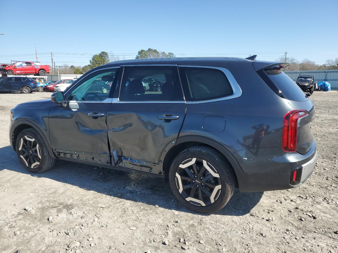 2023 Kia Telluride - Image 2