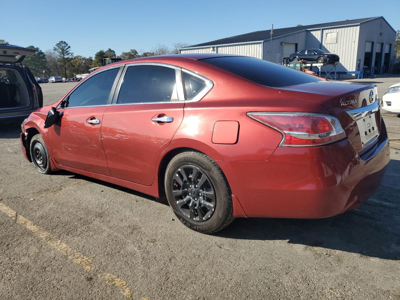 2015 Nissan Altima - Image 2