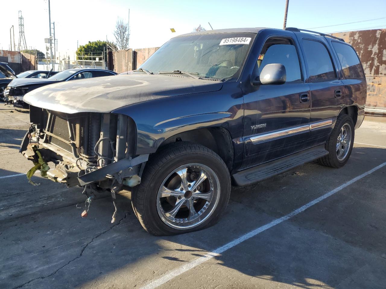 2004 Gmc Yukon for Sale in Wilmington, CA - Front End