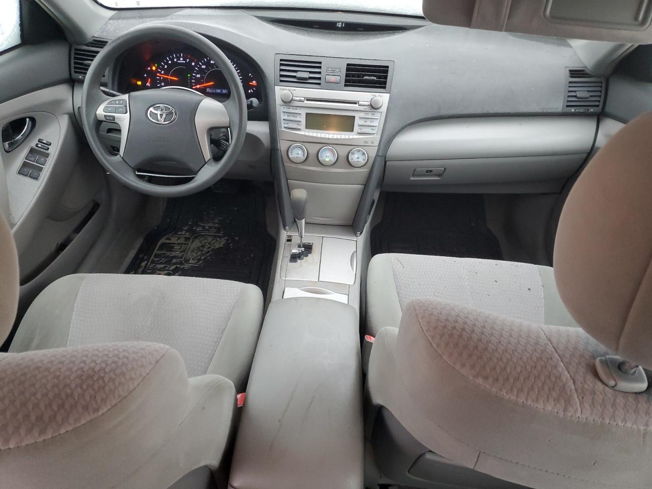 2010 Toyota Camry - Image 8
