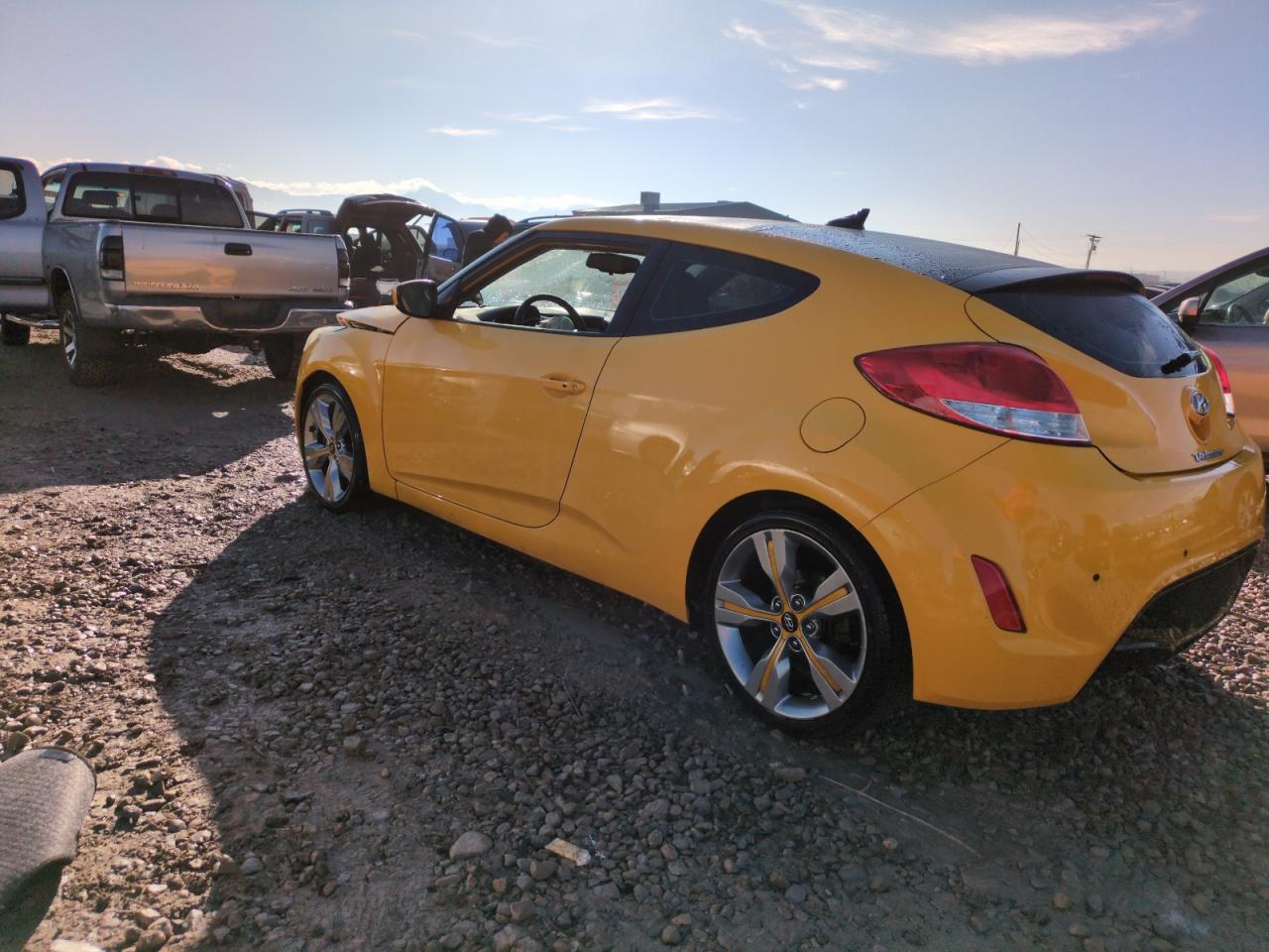 2013 Hyundai Veloster - Image 2