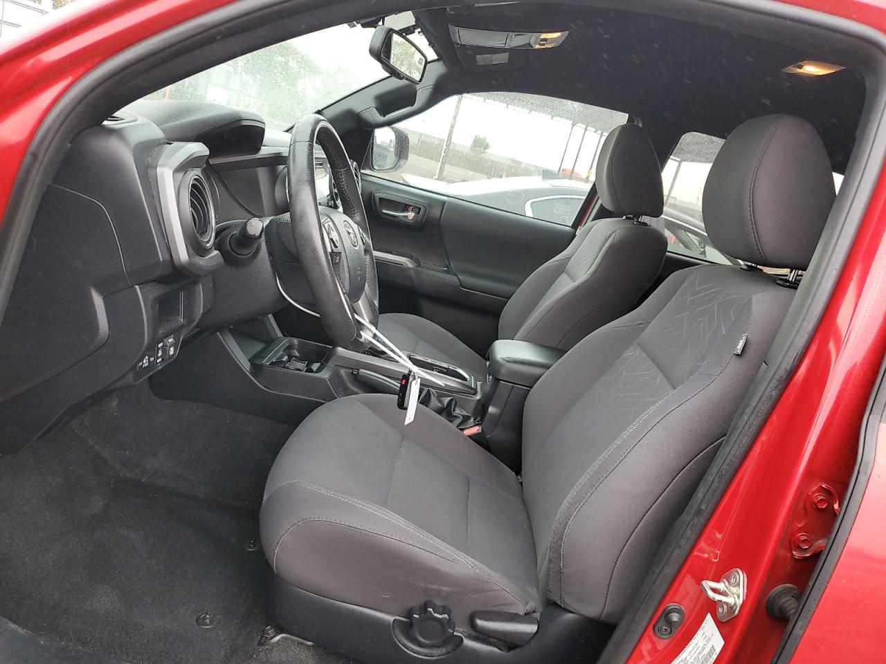 2017 Toyota Tacoma - Image 7