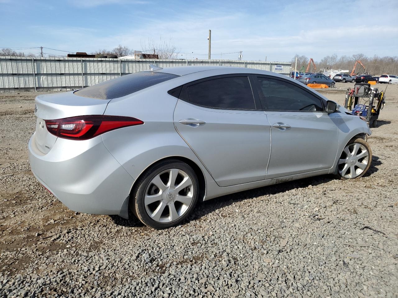2013 Hyundai Elantra - Image 3