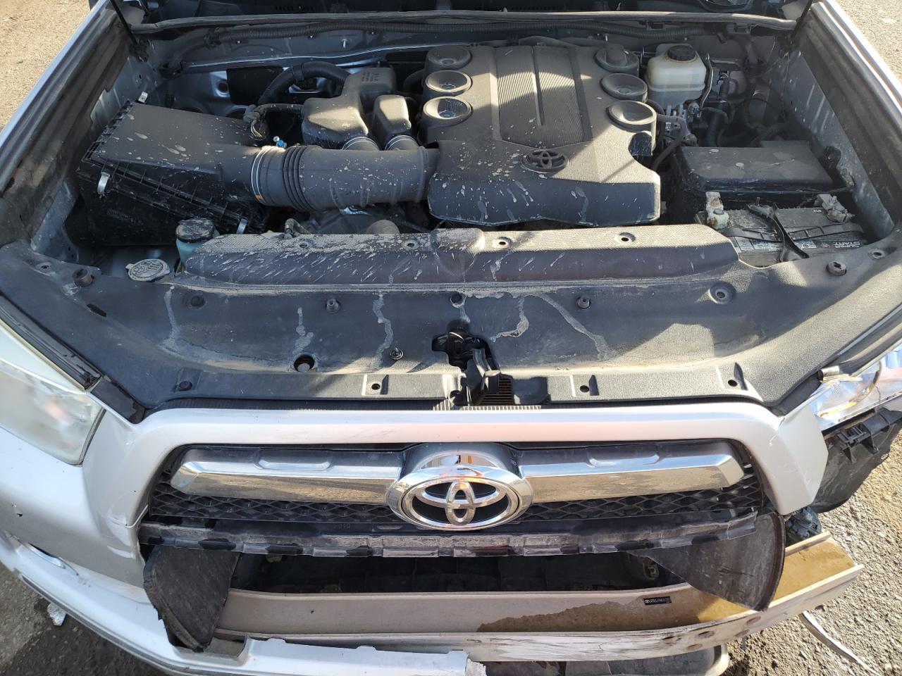 2010 Toyota 4Runner - Image 12