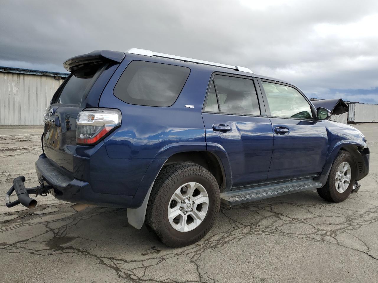 2016 Toyota 4Runner - Image 3