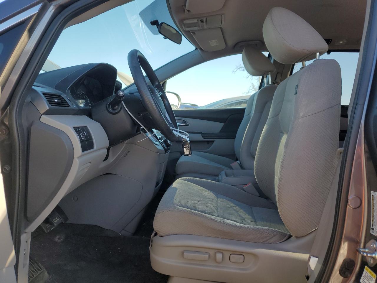 2015 Honda Odyssey - Image 7