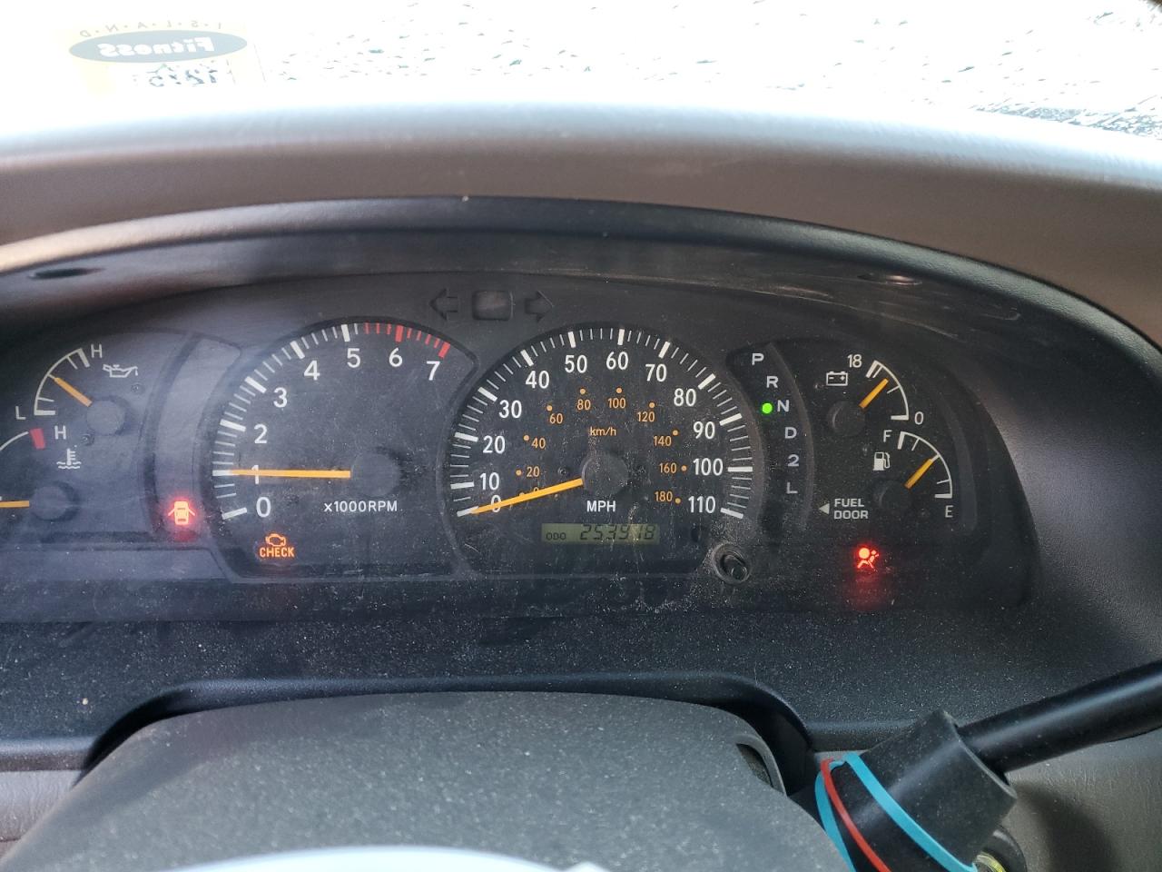 2003 Toyota Tundra - Image 9