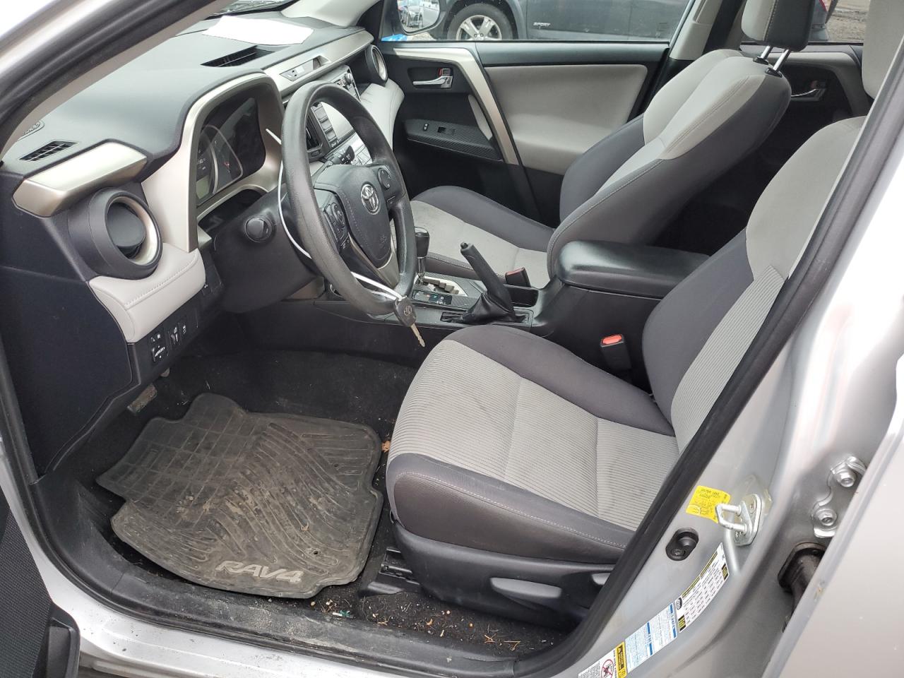 2014 Toyota RAV 4 - Image 7