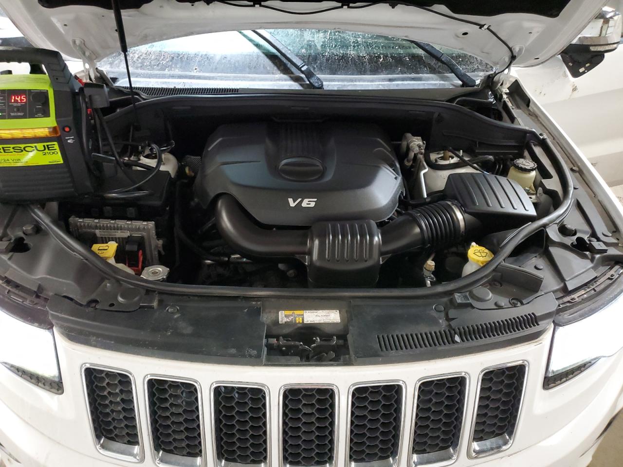 2015 Jeep Grand Cherokee - Image 12