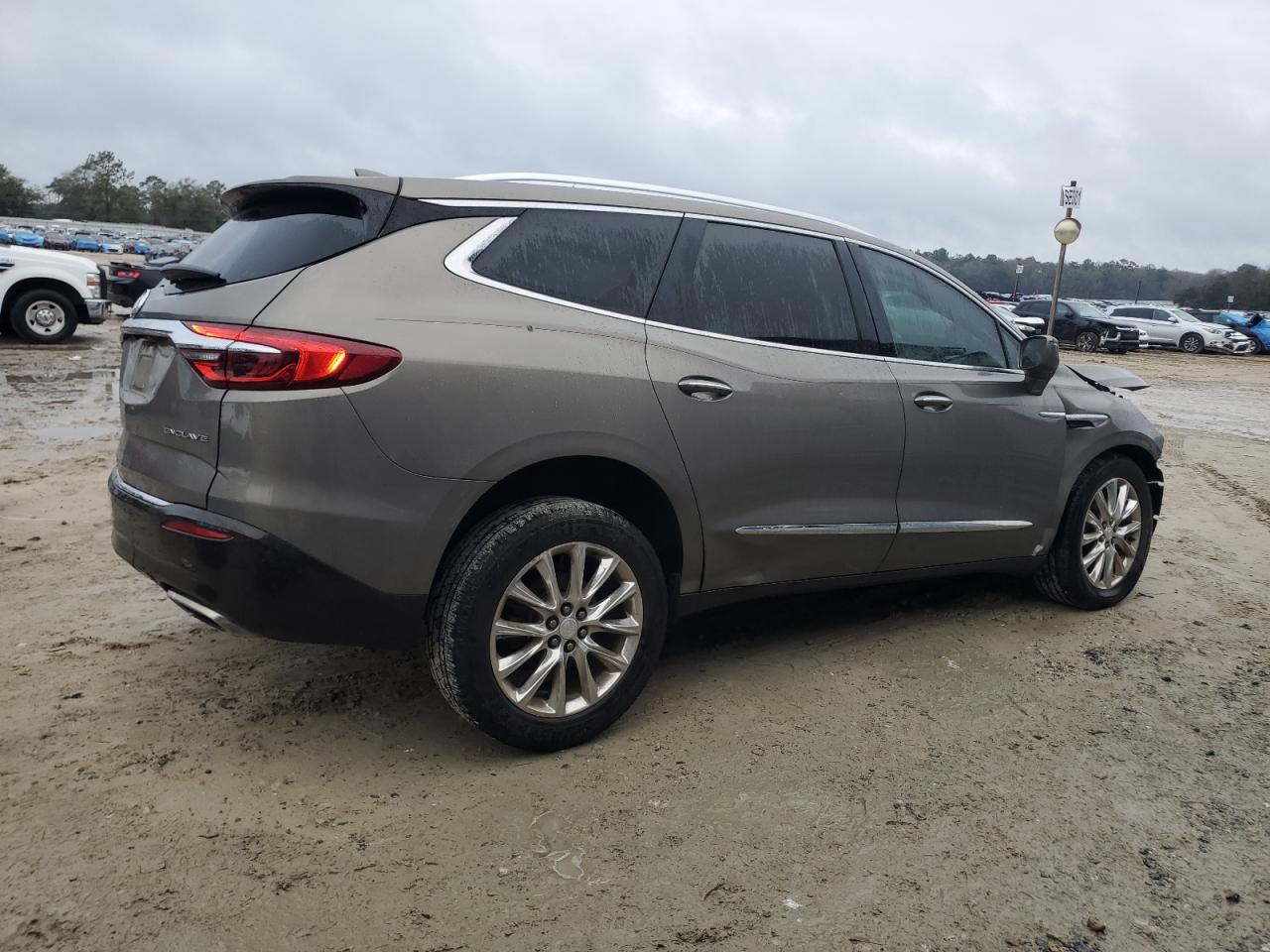 2018 Buick Enclave - Image 3