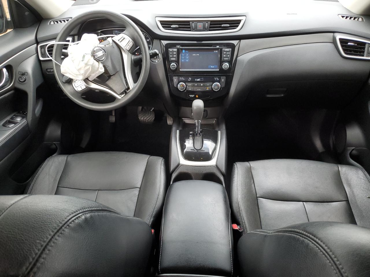 2015 Nissan Rogue - Image 8