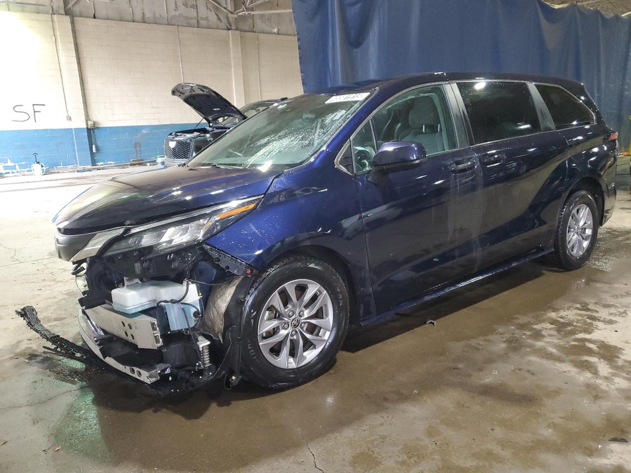 2022 Toyota Sienna - Image 1