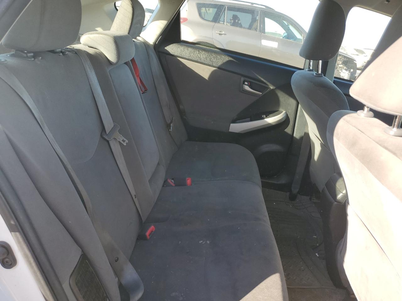 2013 Toyota Prius - Image 10