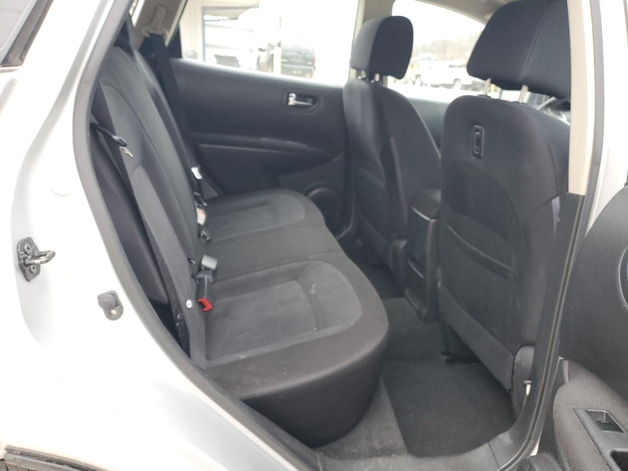 2013 Nissan Rogue - Image 11