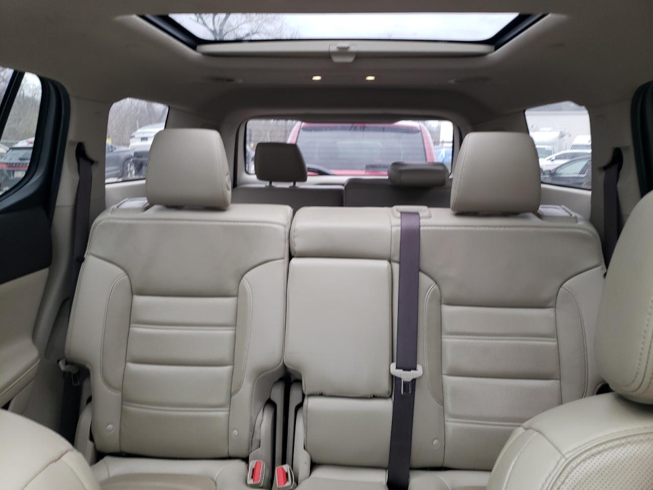 2019 GMC Acadia - Image 10