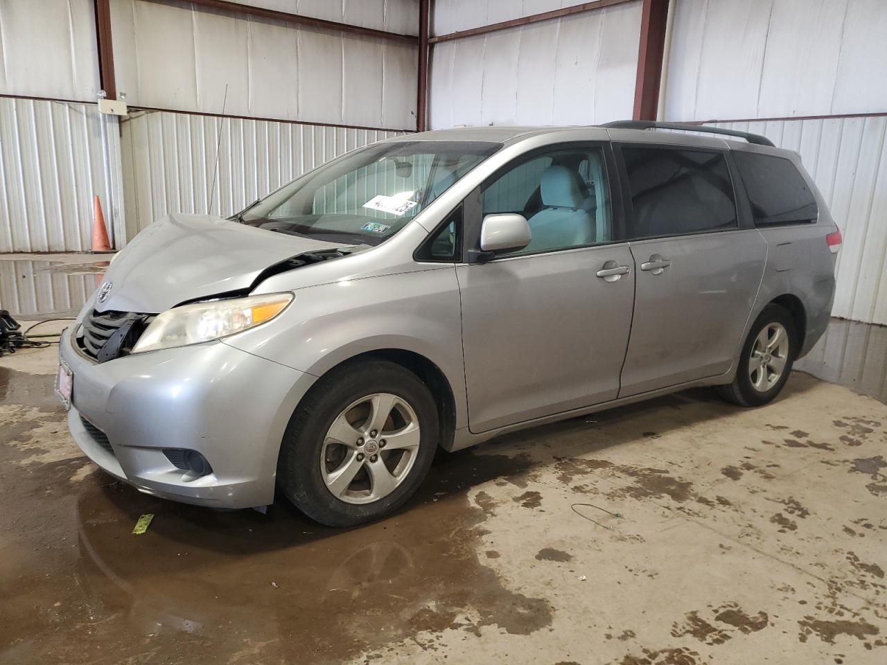 2011 Toyota Sienna - Image 1
