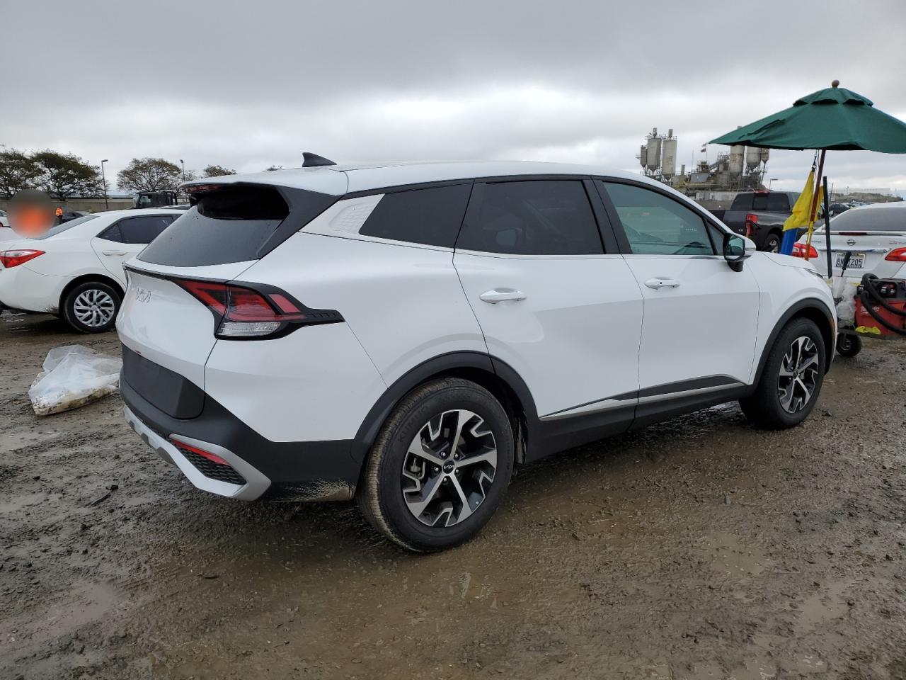 2024 Kia Sportage - Image 3