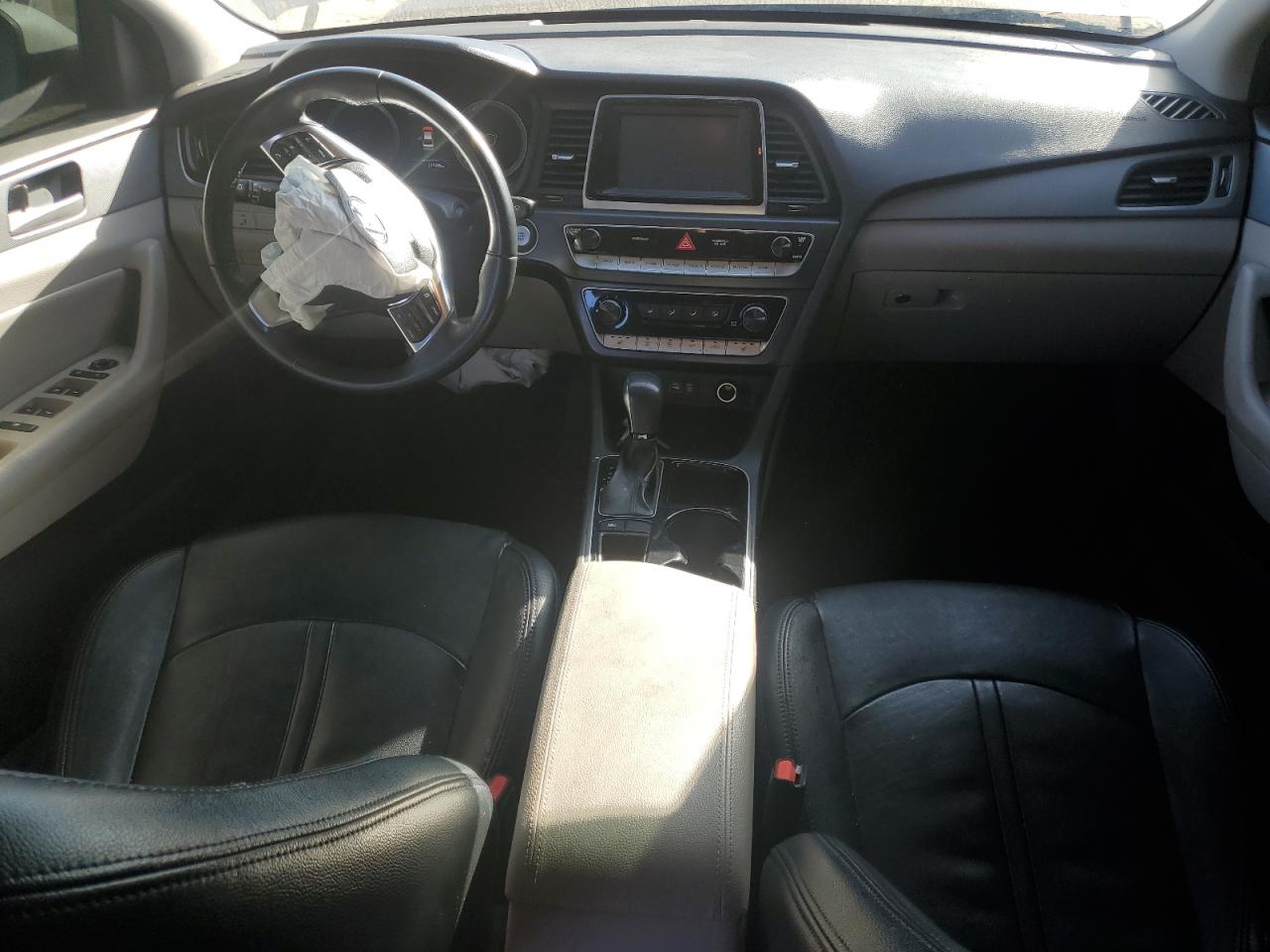 2018 Hyundai Sonata - Image 8