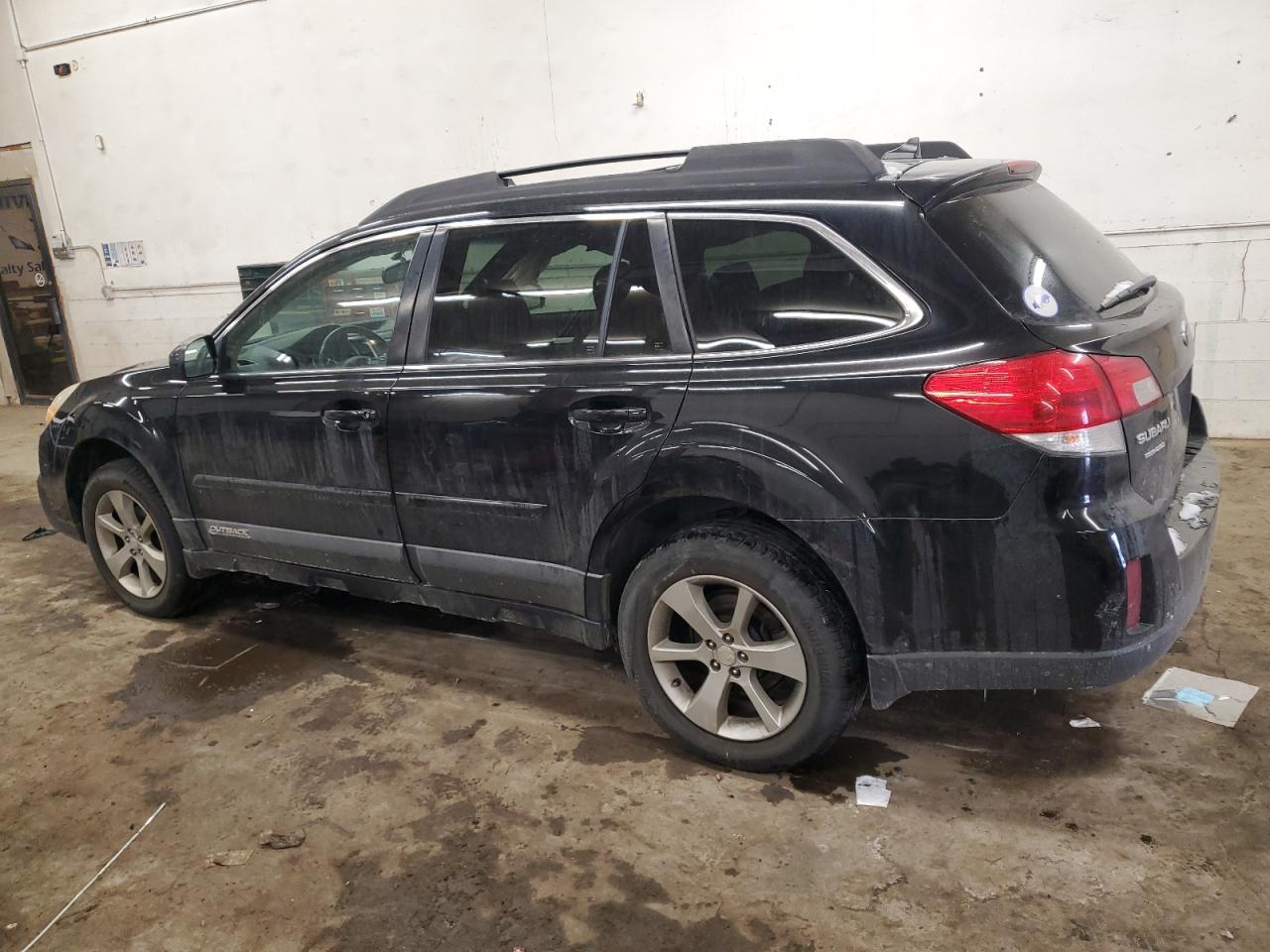 2014 Subaru Outback - Image 2
