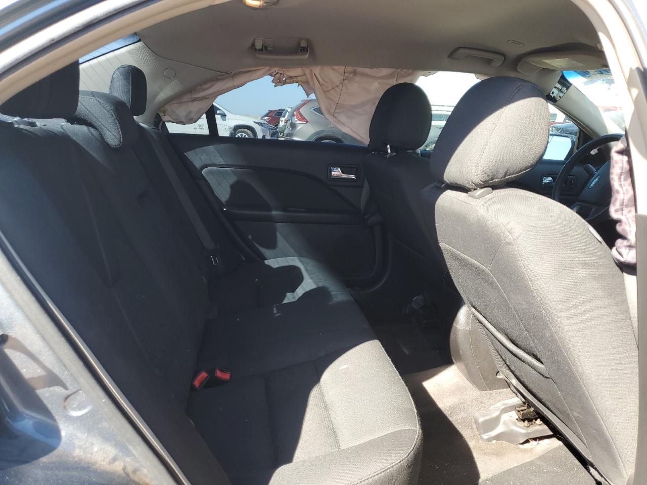 2012 Ford Fusion - Image 10