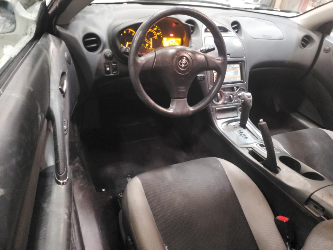 2003 Toyota Celica - Image 8