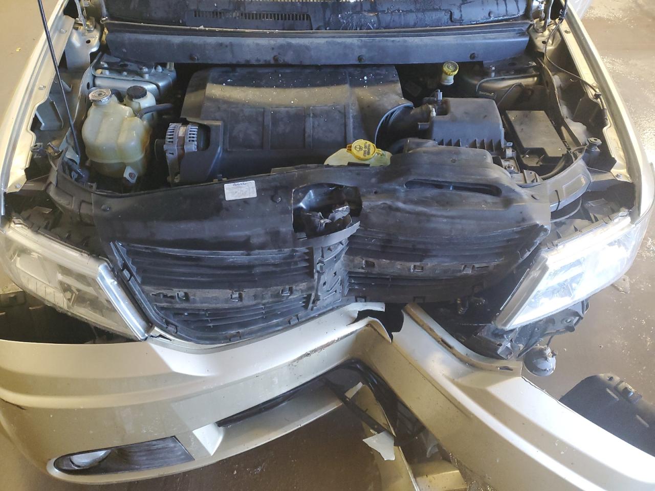 2010 Dodge Journey - Image 12