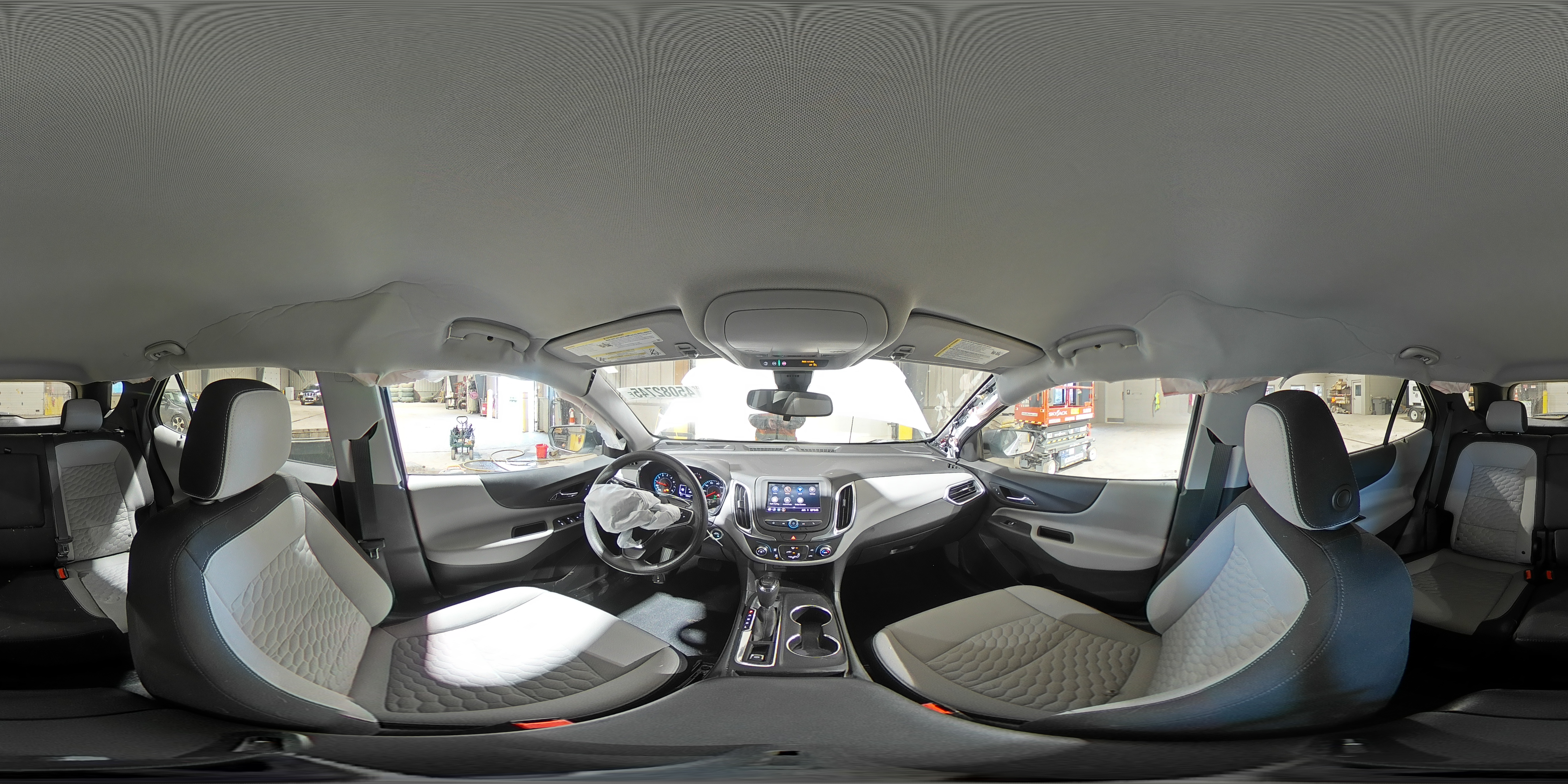 2021 Chevrolet Equinox - Image 13