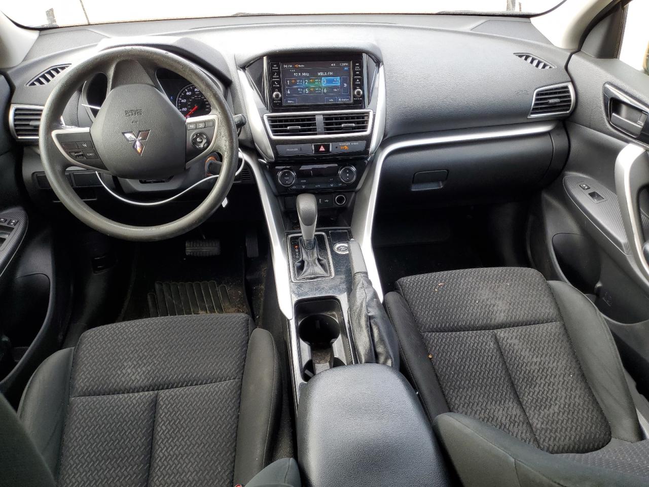 2020 Mitsubishi Eclipse - Image 8