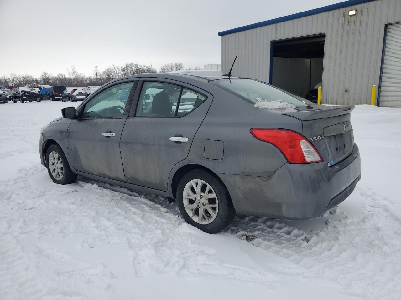 2019 Nissan Versa - Image 2