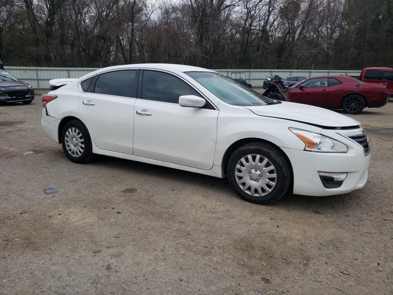 2015 Nissan Altima - Image 4