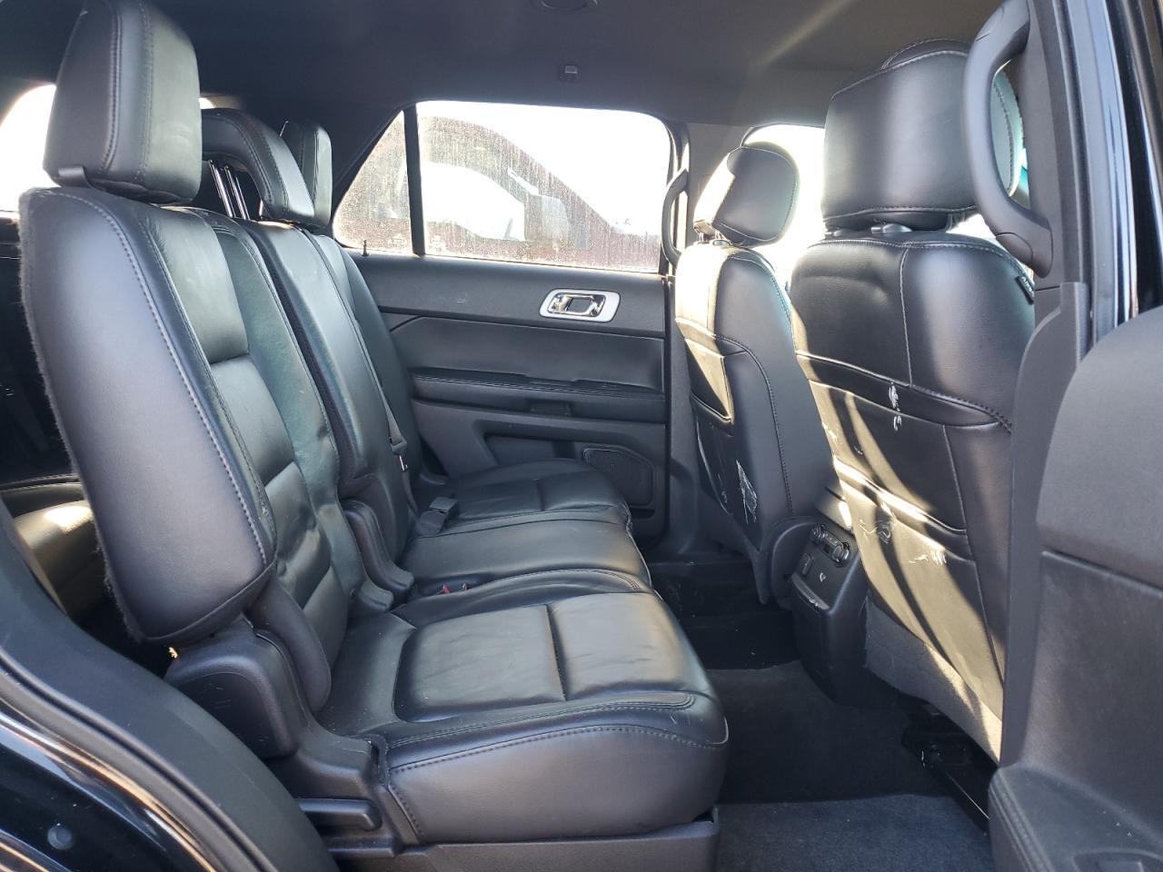 2014 Ford Explorer - Image 11