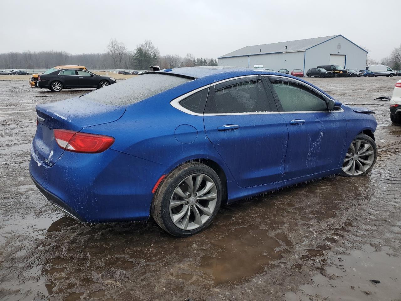 2015 Chrysler 200 - Image 3