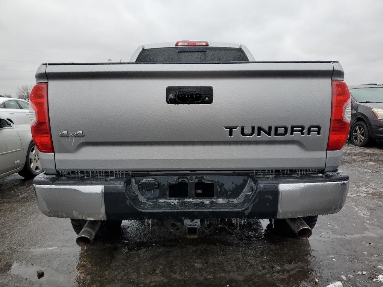 2015 Toyota Tundra - Image 6