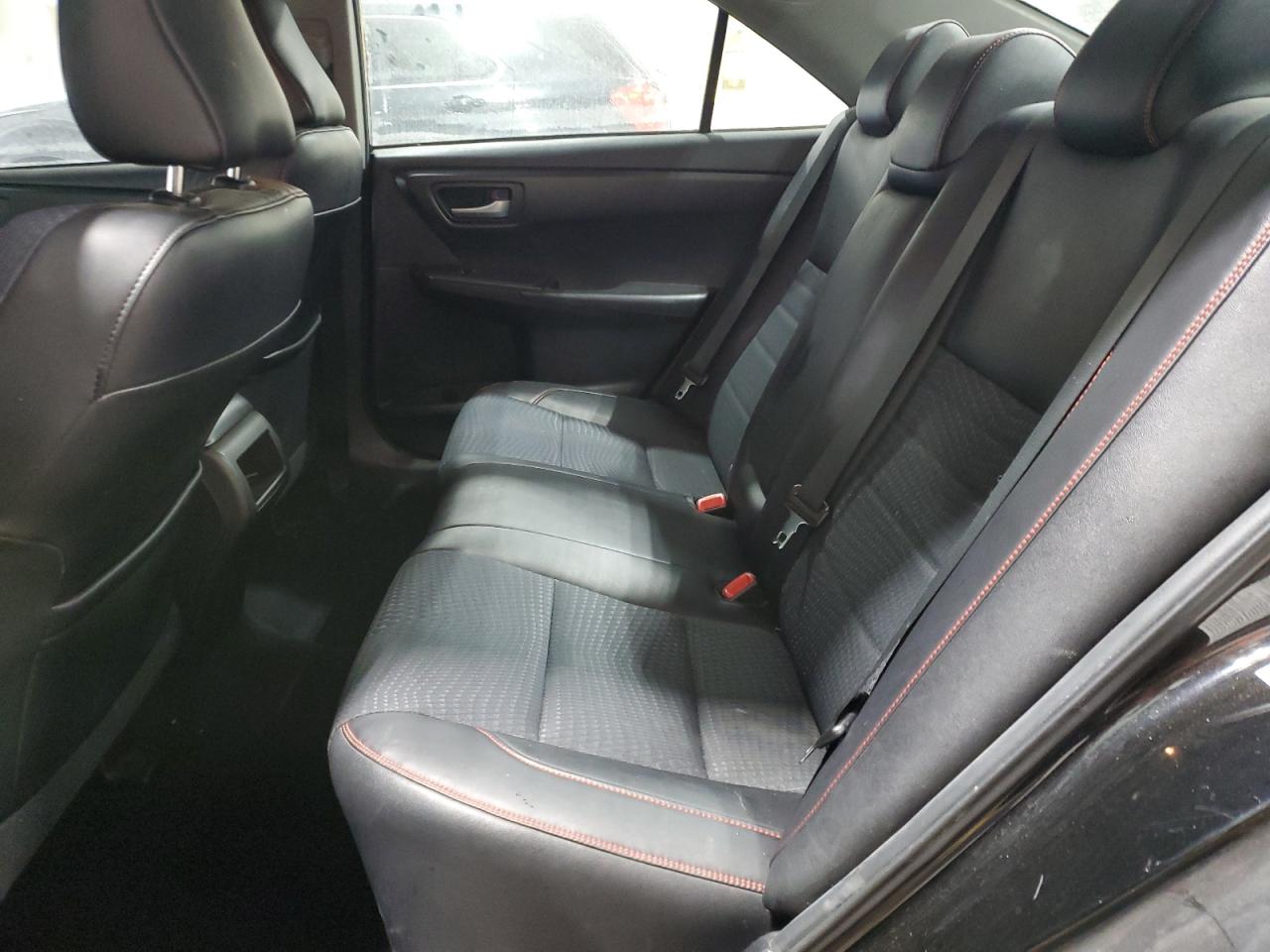 2015 Toyota Camry - Image 10